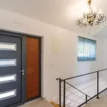 Holiday home Awesome In Karbuni With Sauna Prizba
