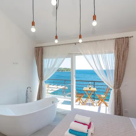 Awesome In Karbuni With Sauna *