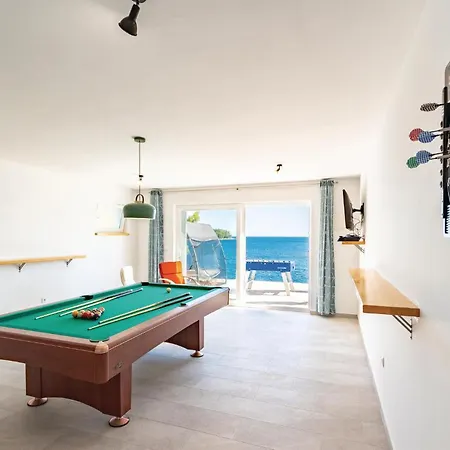 Awesome In Karbuni With Sauna *