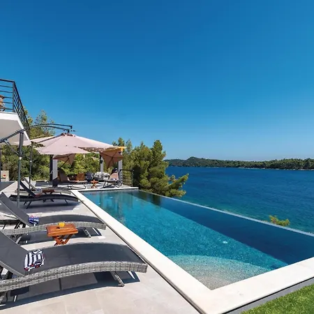 Awesome In Karbuni With Sauna Casa vacanze *