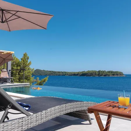 Awesome In Karbuni With Sauna